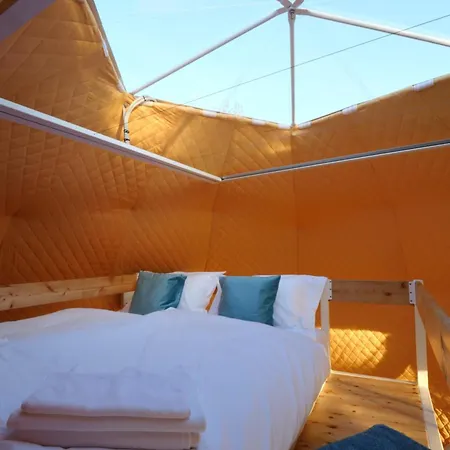 Glamping Trhovky Luxury tent