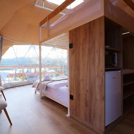 Glamping Trhovky Milesov (Pribram)